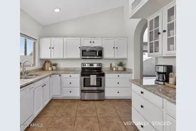 10877 E Becker Lane, Scottsdale, AZ 85259 - Photo 11