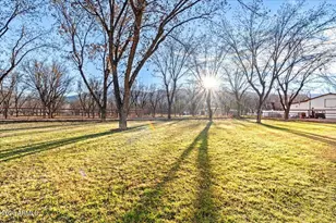 327 E Quarterhorse Ln E, Camp Verde, AZ 86322 - Photo 43