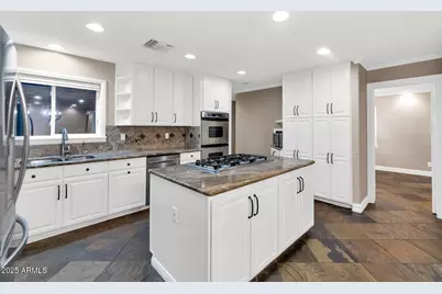 416 W McLellan Boulevard, Phoenix, AZ 85013 - Photo 15