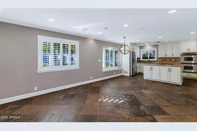 416 W McLellan Boulevard, Phoenix, AZ 85013 - Photo 11