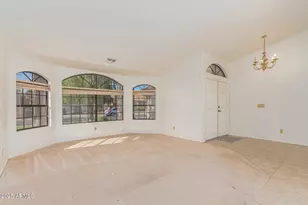 319 N Corrine Dr, Gilbert, AZ 85234 - Photo 7