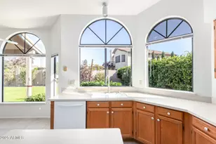 319 N Corrine Dr, Gilbert, AZ 85234 - Photo 13