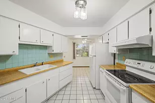 19633 N Star Ridge Dr, Sun City West, AZ 85375 - Photo 13