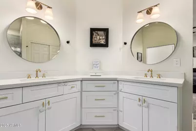 650 S Bay Drive, Gilbert, AZ 85233 - Photo 19