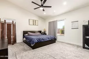 650 S Bay Dr, Gilbert, AZ 85233 - Photo 15