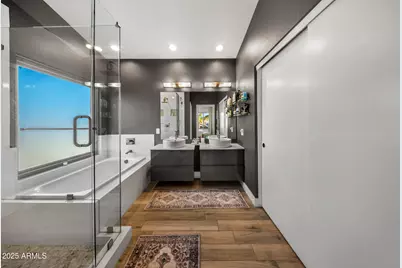 1042 W Bruce Avenue, Gilbert, AZ 85233 - Photo 5