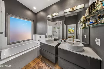 1042 W Bruce Avenue, Gilbert, AZ 85233 - Photo 33