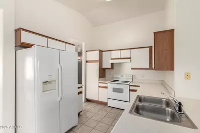 15928 W Smokey Drive, Surprise, AZ 85374 - Photo 11