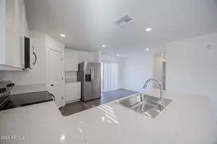 334 W Paseo Crossing Ln, Coolidge, AZ 85128 - Photo 7