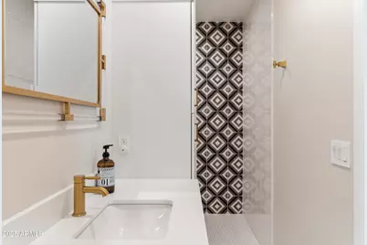 4601 N Royal View Drive, Phoenix, AZ 85018 - Photo 33