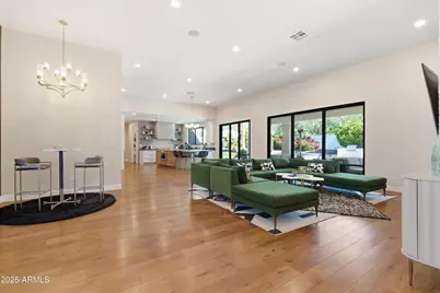 4601 N Royal View Drive, Phoenix, AZ 85018 - Photo 5