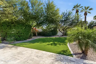 4601 N Royal View Drive, Phoenix, AZ 85018 - Photo 57