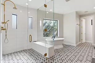 4601 N Royal View Dr, Phoenix, AZ 85018 - Photo 43