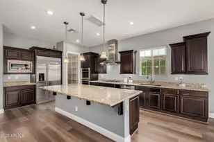 1672 S Sunset Dr, Chandler, AZ 85286 - Photo 9