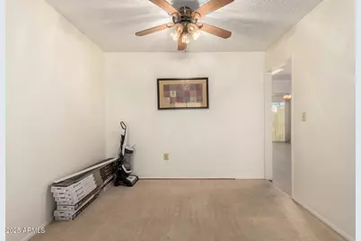 10851 W Santa Fe Drive, Sun City, AZ 85351 - Photo 7