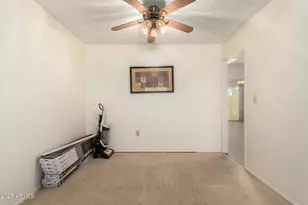 10851 W Santa Fe Dr, Sun City, AZ 85351 - Photo 7