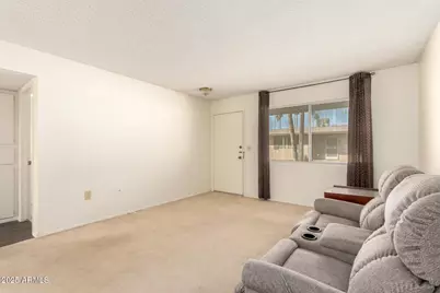 10851 W Santa Fe Drive, Sun City, AZ 85351 - Photo 5