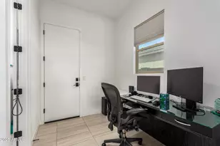 3420 E Harwell Rd, Phoenix, AZ 85042 - Photo 39