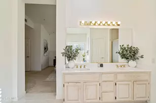 10737 E Terra Dr, Scottsdale, AZ 85258 - Photo 35