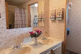 2233 E Behrend Dr, Phoenix, AZ 85024 - Photo 27