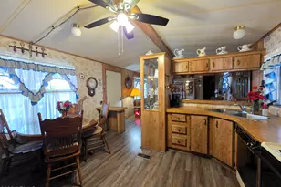 2233 E Behrend Dr, Phoenix, AZ 85024 - Photo 19