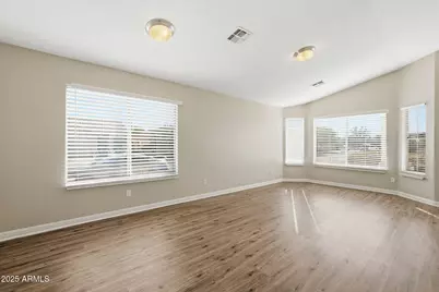 1520 E Bowker Street, Phoenix, AZ 85040 - Photo 7