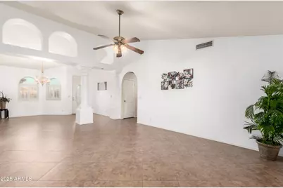 10843 E Kilarea Avenue, Mesa, AZ 85209 - Photo 7