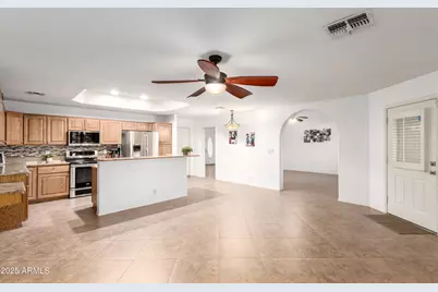 10843 E Kilarea Avenue, Mesa, AZ 85209 - Photo 15