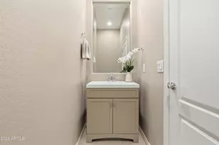 6592 S Bridal Vail Dr, Gilbert, AZ 85298 - Photo 45