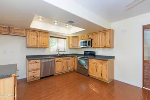 1813 E Ellis Dr, Tempe, AZ 85282 - Photo 17