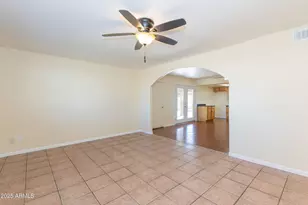 1813 E Ellis Dr, Tempe, AZ 85282 - Photo 11