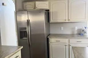 7442 W Via Del Sol Dr, Glendale, AZ 85310 - Photo 7