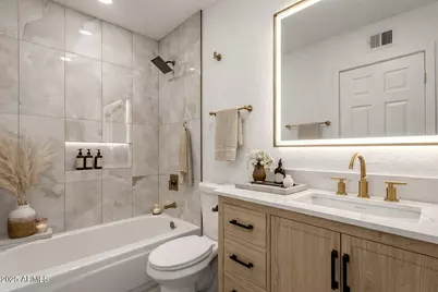 2319 W Wethersfield Road, Phoenix, AZ 85029 - Photo 17