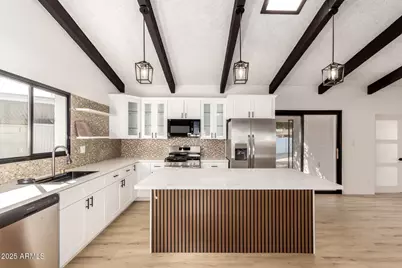 2319 W Wethersfield Road, Phoenix, AZ 85029 - Photo 7