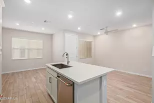 729 E Zesta Ln, Gilbert, AZ 85297 - Photo 7