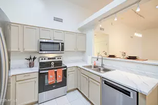 64 N 63rd St, Mesa, AZ 85205 - Photo 9