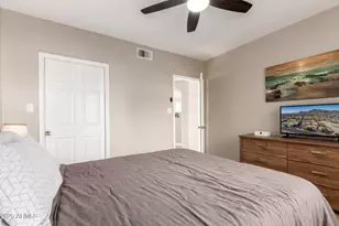 10410 N Cave Creek Rd, Phoenix, AZ 85020 - Photo 17