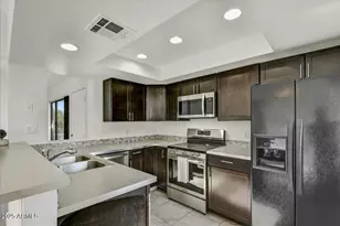 9221 N 59th Ave, Glendale, AZ 85302 - Photo 11