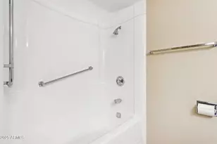 10608 W Gulf Hills Dr, Sun City, AZ 85351 - Photo 19