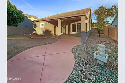 3869 W Charlotte Drive, Glendale, AZ 85310 - Photo 9