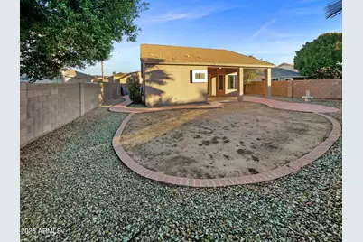 3869 W Charlotte Drive, Glendale, AZ 85310 - Photo 5