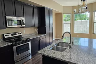 3042 N 33rd Pl, Phoenix, AZ 85018 - Photo 9