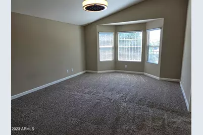 3042 N 33rd Place, Phoenix, AZ 85018 - Photo 11