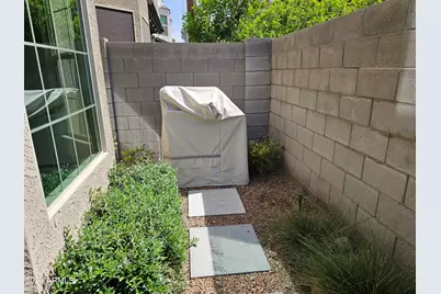 3042 N 33rd Place, Phoenix, AZ 85018 - Photo 3