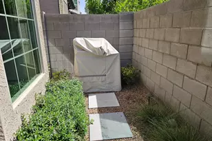 3042 N 33rd Pl, Phoenix, AZ 85018 - Photo 3