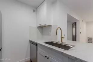 8055 E Thomas Rd, Scottsdale, AZ 85251 - Photo 5