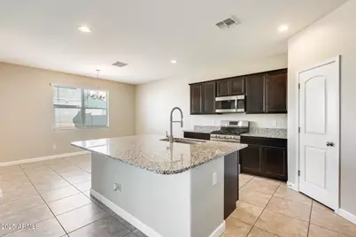 30388 W Amelia Avenue, Buckeye, AZ 85396 - Photo 13