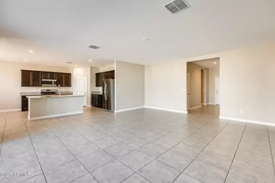 30388 W Amelia Avenue, Buckeye, AZ 85396 - Photo 11