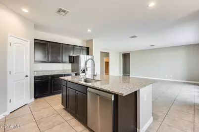 30388 W Amelia Avenue, Buckeye, AZ 85396 - Photo 15