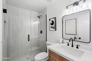 5847 E Thomas Rd, Scottsdale, AZ 85251 - Photo 17